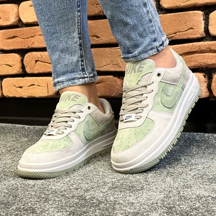 کفش کتانی اسپرت مردانه رنگ طوسی یشمی مدل نایک NIKE AIR FORCE