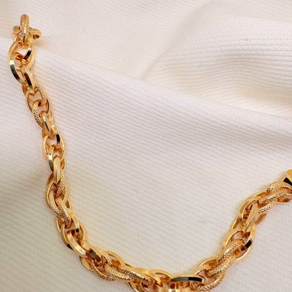 دستبند برند شین مدل «جلوه زرین» | با آبکاری طلای 24 عیار و بافت برجسته