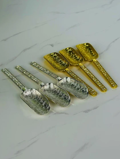 پیمانه قهوه و چای نگین‌دار در دو رنگ