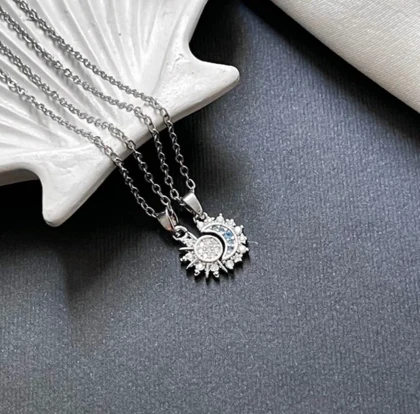 گردنبند ست ماه و خورشید