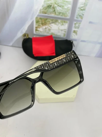 عینک آفتابی زنانه لویی ویتون 9545