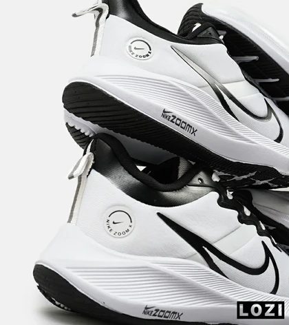 کفش کتانی مردانه سفید مشکی NIKE AIR zoomx