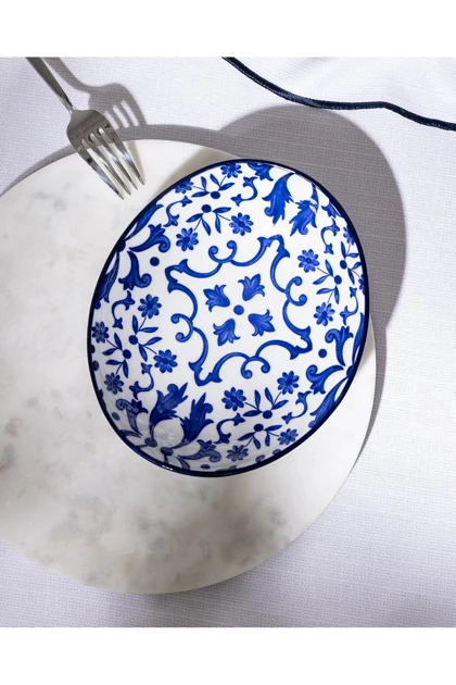 بشقاب سرو Madame Coco مدل Ellis از Bone China - آبی/سفید
