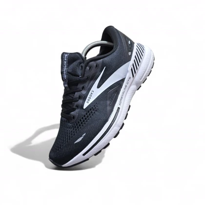 کتانی بروکس آدرنالین جی تی اس 23