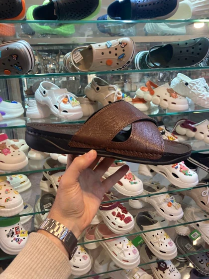 صندل طبی مردانه نیکتا مدل ضربدری قهوه ای