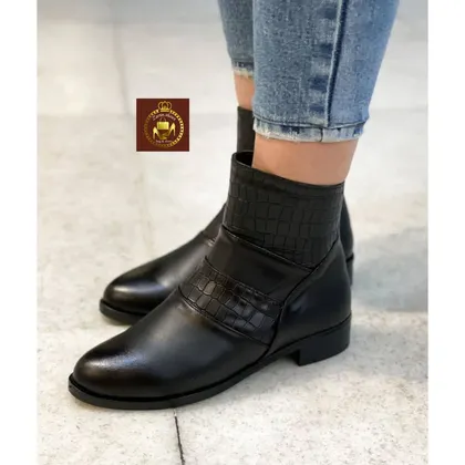 نیمبوت کلاسیک زنانه