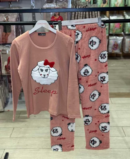 لباس راحتی طرح فانتزی سایز نرمال سیاه اینجه کد52549