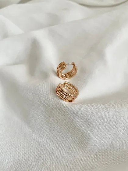 گوشواره حلقه‌ای طرح ورساچه