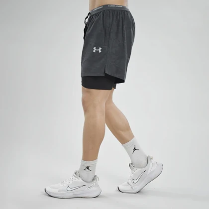 شلوارک کشاله دار ورزشی مردانه آندر آرمور مدل Heat Gear-2334 چریکی طوسی