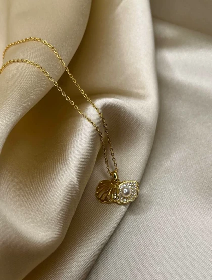 گردنبند صدف مرواریددار طلایی