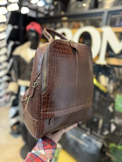 کوله چرم طبیعی داریا قهوه ای