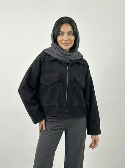 کت زنانه فوتر کوتاه رنگ مشکی دو جیب کد (8730)