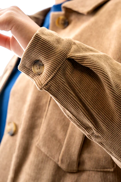 کت جیب‌دار مخمل کبریتی زنانه