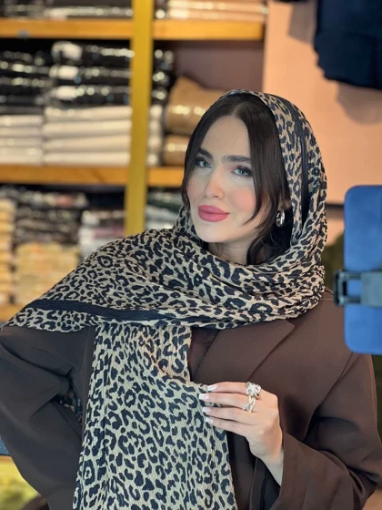 شال نخی پلیسه لمه دار کالکشن پلنگی