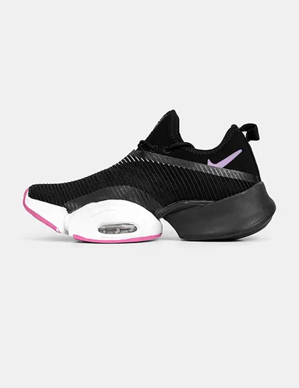 کفش ورزشی زنانه Nike