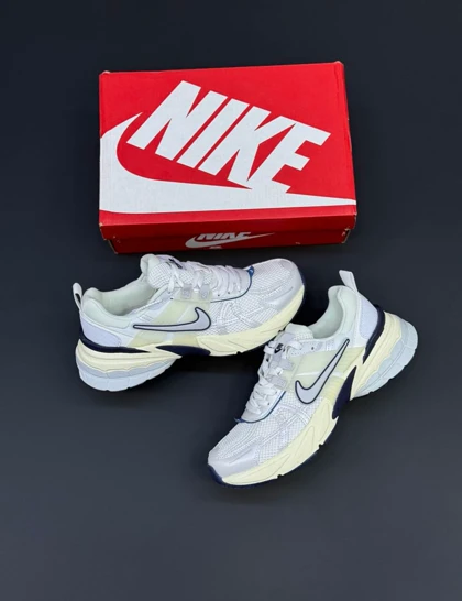 کتانی نایک وی تو کی ران سفید سورمه ایی Nike V2K Run White Midnight Navy
