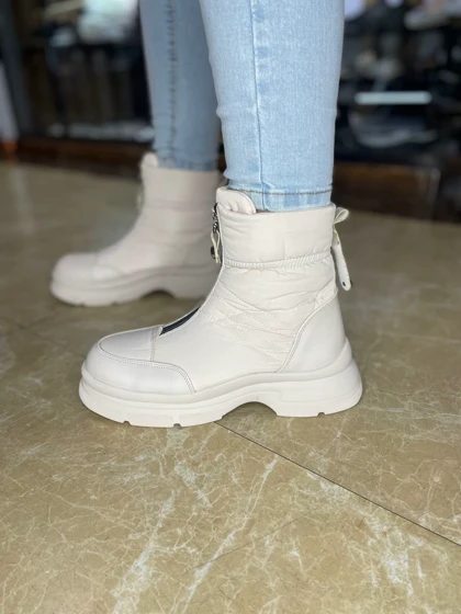 کفش زمستانی زنانه نیم ساق کاپشنی جلو زیپ