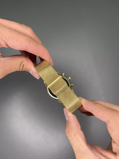 ساعت مچی رادو فول دیت بند حصیری استیل صفحه طلایی Rado