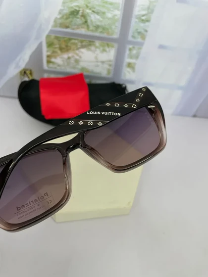 عینک آفتابی زنانه لویی ویتون 9685