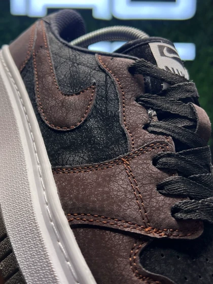 کتانی جردن مشکی قهوه ای