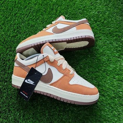 سایز 43- کفش کتانی نایک اس بی SB قهوه ای( زیره عطری)