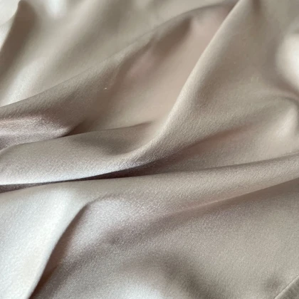 تاپ و شلوارک ساتن رنگ نود ساده