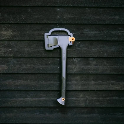 تبر FISKARS SOLID SPLITTING A11