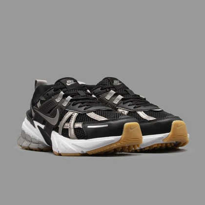 نایکی وی تو کی مشکی نقره ای Nike V2K Run Black Silver