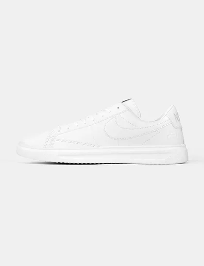 کفش روزمره مردانه Nike