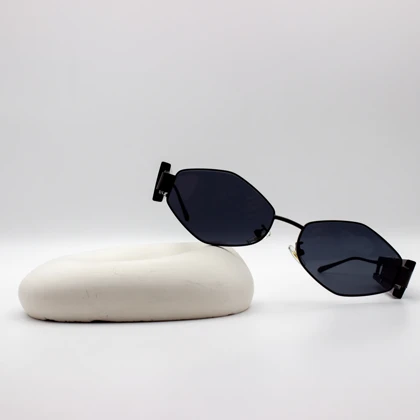 عینک آفتابی زنانه میو میو miu miu مدل 8013