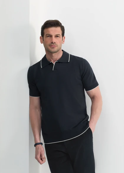 پولوشرت V_Neck