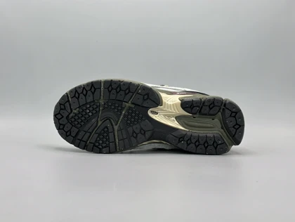 کتانی نیوبالانس 1906 دی طوسی سبز/ New Balance 1906 D