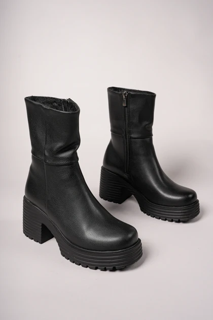 بوت و نیم بوت زنانه ریکان riccon