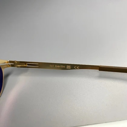 عینک آفتابی آیس‌برلین با فریم تیتانیوم انعطاف‌پذیر و لنز پلی‌کربنات UV400 نشکن ic! berlin