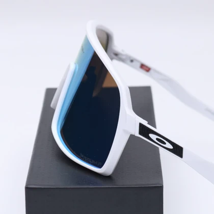 عینک از برند OAKLEY کد 181449