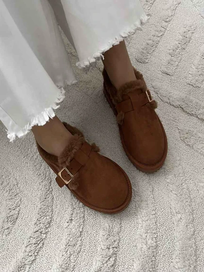 UGG سگک دار