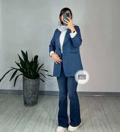 مانتو کتی ماهناز(با قد بلندتر)