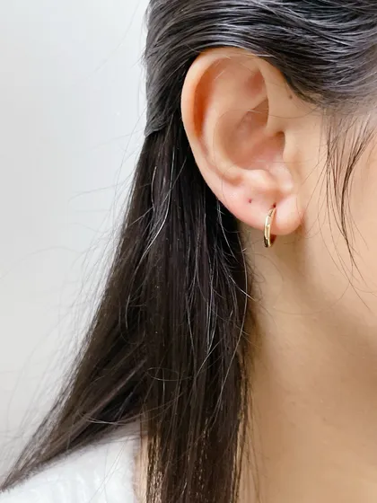 گوشواره حلقه‌ای ظریف چند ضلعی