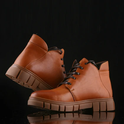 نیم بوت زنانه چرم یلسان مدل آلما کد 610-GN