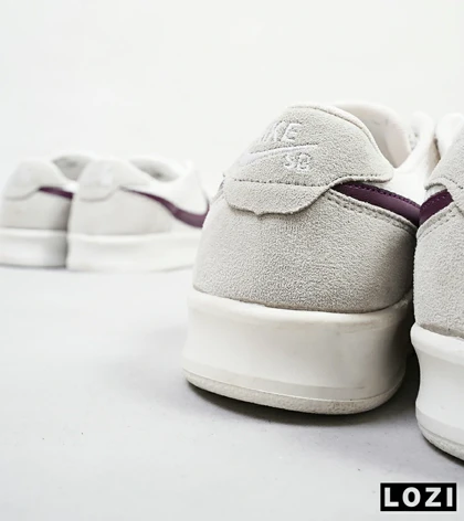 کفش کتانی مردانه سفید طوسی NIKE SB