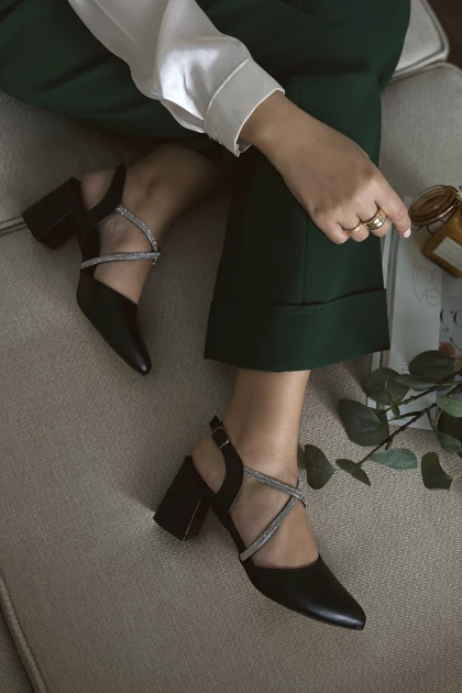 کفش پاشنه‌بلند کلاسیک زنانه polka-store polka-store