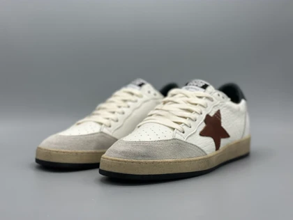 کتانی گلدن گوس بال استار چرم شیری خرمایی نفتی/Golden Goose Ball star