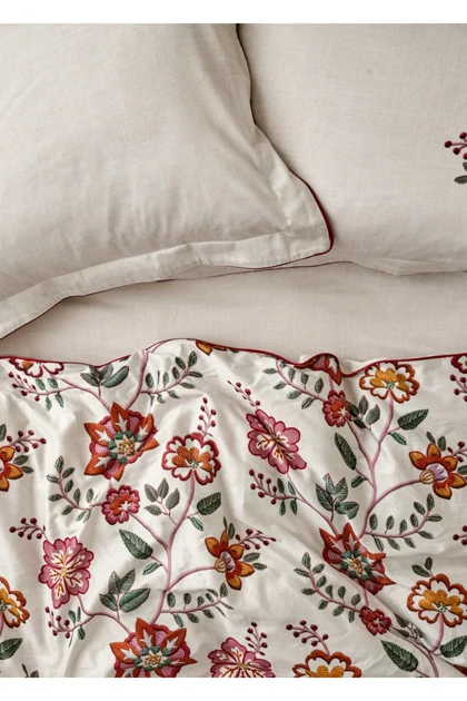 سرویس روتختی کینگ سایز Bella Maison مدل Grandma پنبه - شیری