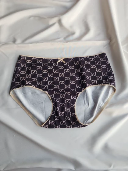 شورت ساتن گوچی کد: 16595