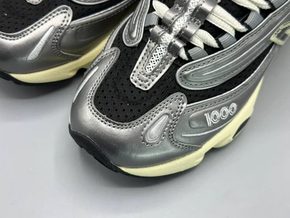 کتانی نیوبالانس 1000 نقره ای زیره کرم/New Balance