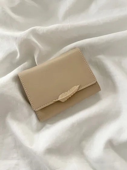 کیف پول دخترانه