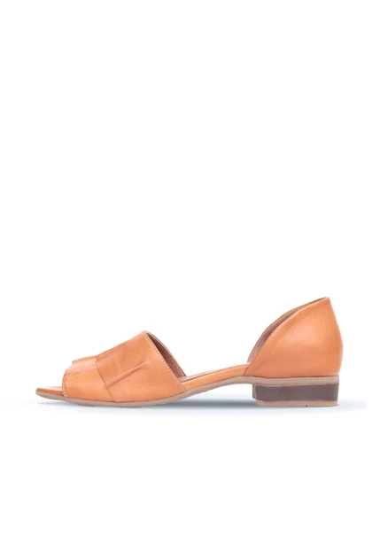 صندل زنانه بوئنو bueno