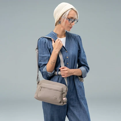 کیف دوشی زنانه دیوید جونز مدل David Jones CM7704