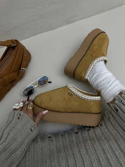 نیم بوت UGG طرحدار