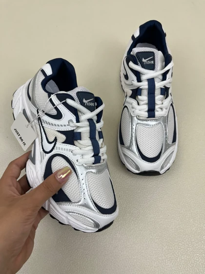 کتانی زنانه وی فایو رانر NIKE V5 RNR کد : 1500 کد 418